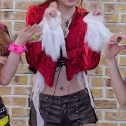 썸네일-LESSERAFIM   HONGEUNCHAE-이미지