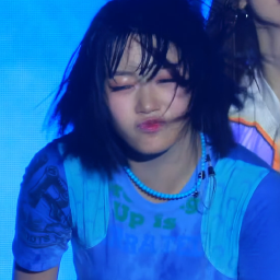 MEOVV - SOOIN-메인 썸네일 이미지