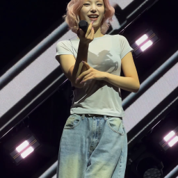 썸네일-ITZY   YUNA-이미지