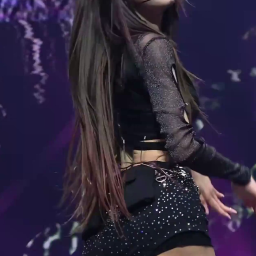 썸네일-ITZY   YUNA-이미지