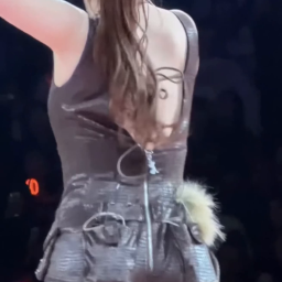 TWICE - MOMO-메인 썸네일 이미지